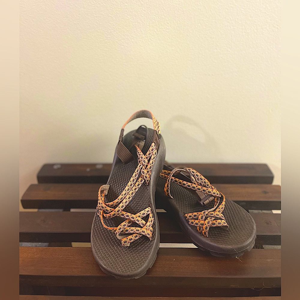 Women’s Chaco size 9